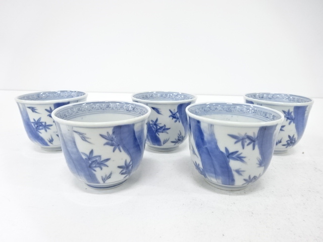 JAPANESE CERAMICS / KOIMARI / SOBA CHOKO CUP SET OF 5 / BLUE & WHITE / FLOWER